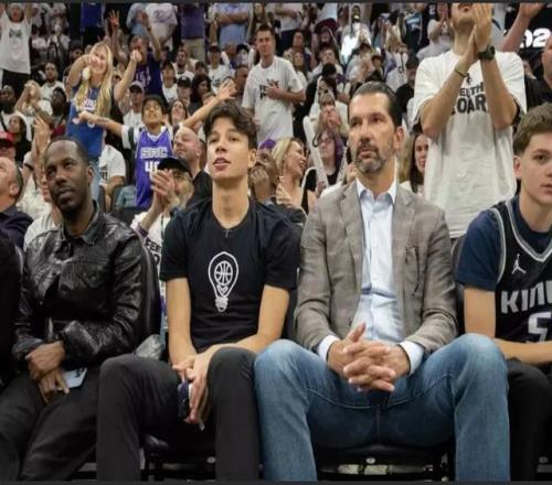 曼联积极追,求埃基蒂克,去年夏季洽,OD体育官网,OD,Sports,足球直播,篮球赛事,体育高清,NBA直播